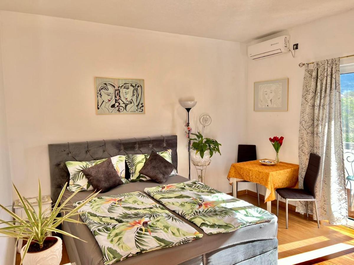 Apartmani Tamara Tivat Exterior photo